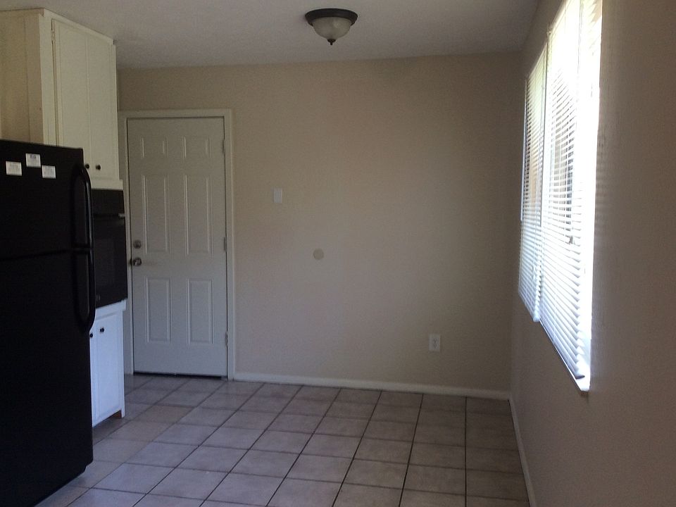 2nd image of 1661 Newbrook Dr