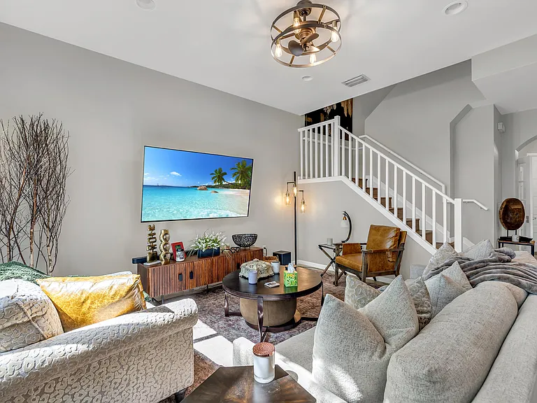 6407 Bella Cir #403 — Photo 11