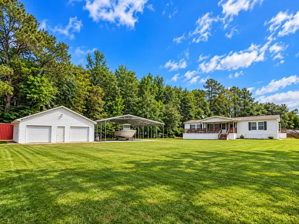 116 Stallion Ln, Moncks Corner, SC 29461