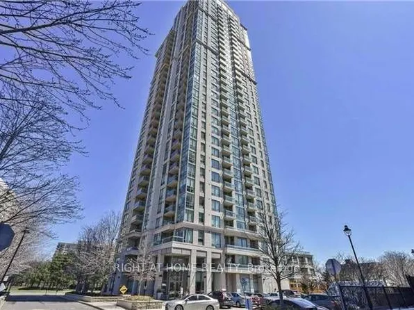3504 Hurontario St, Mississauga, ON
