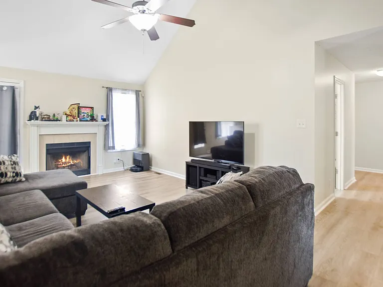 3847 Margie Ct — Photo 2