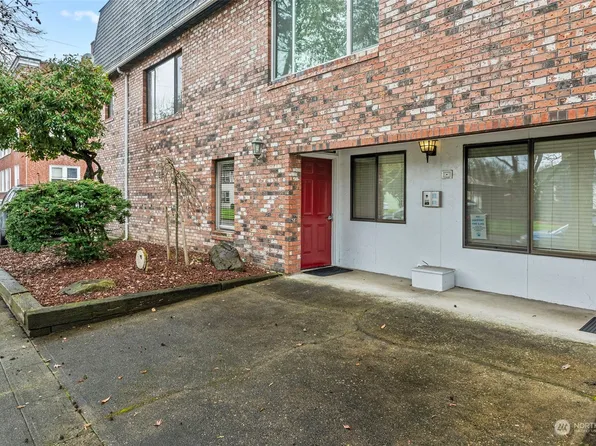 1303 20th Avenue #4, Longview, WA 98632