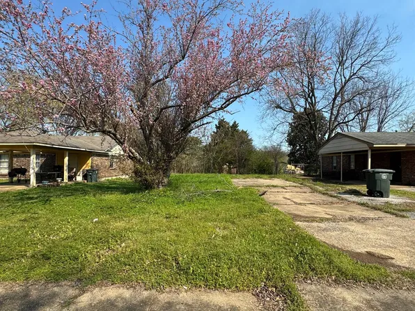 1204 Nora Rd, Memphis, TN 38109