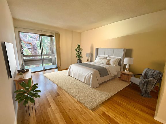 3rd image of 6525 Buckingham Pkwy #203