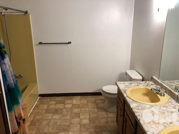 4th image of 4 Lynnwood Dr