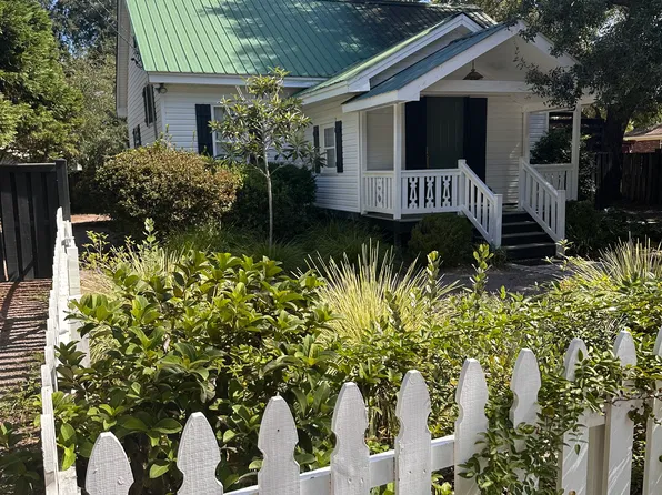1332 Erckmann Dr, Mount Pleasant, SC 29464