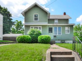 714 Main St, Coraopolis, PA 15108