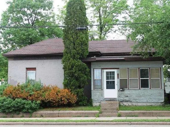 819 La Crosse St, La Crosse, WI 54601