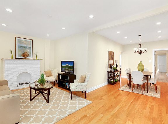 3rd image of 3628 N Kimball Ave