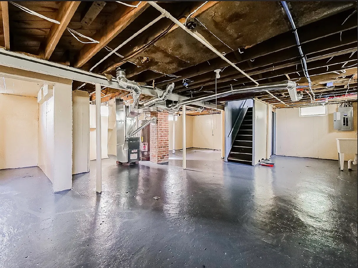 4 bed, 707 sqft, $1,450 — Photo 3