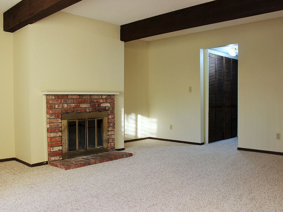 Living room with fireplace