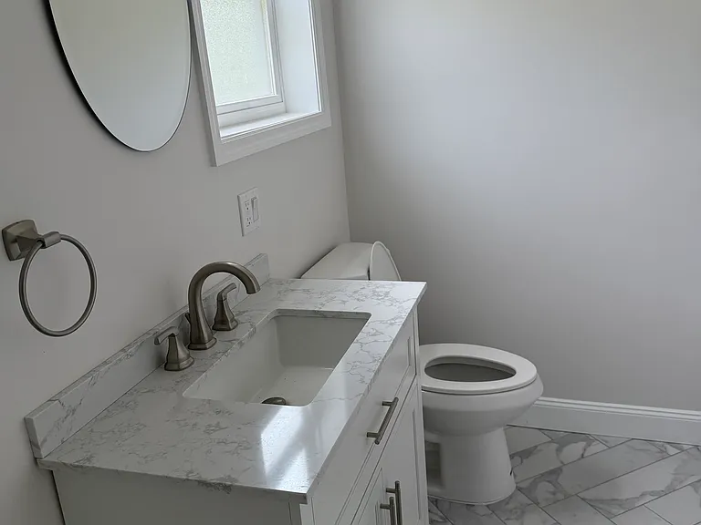 525 E Price St — Photo 19