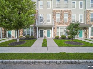21 Jasmine Ln #1111, Garfield, NJ 07026
