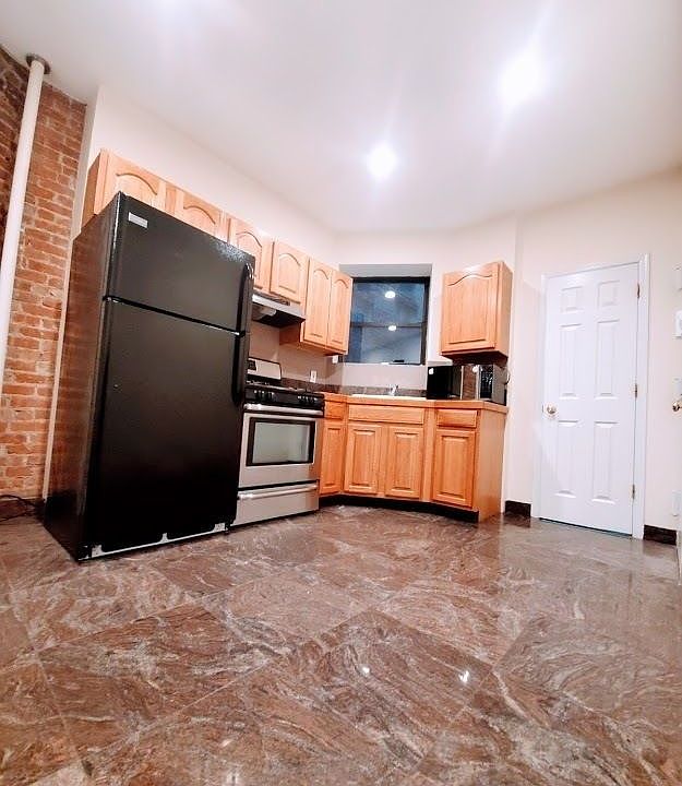1st image of 785 9th Ave APT 2C