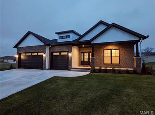 8748 Wendell Creek Dr, Saint Jacob, IL 62281