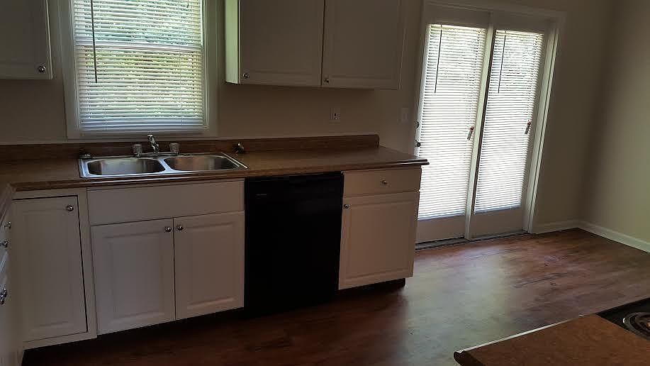 2nd image of 3135 Elkhorn Dr