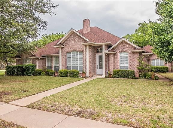 2nd image of 1925 Basswood Ct