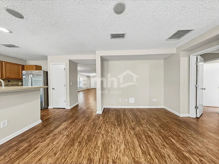 2942 Bent Bow Ln — Photo 5