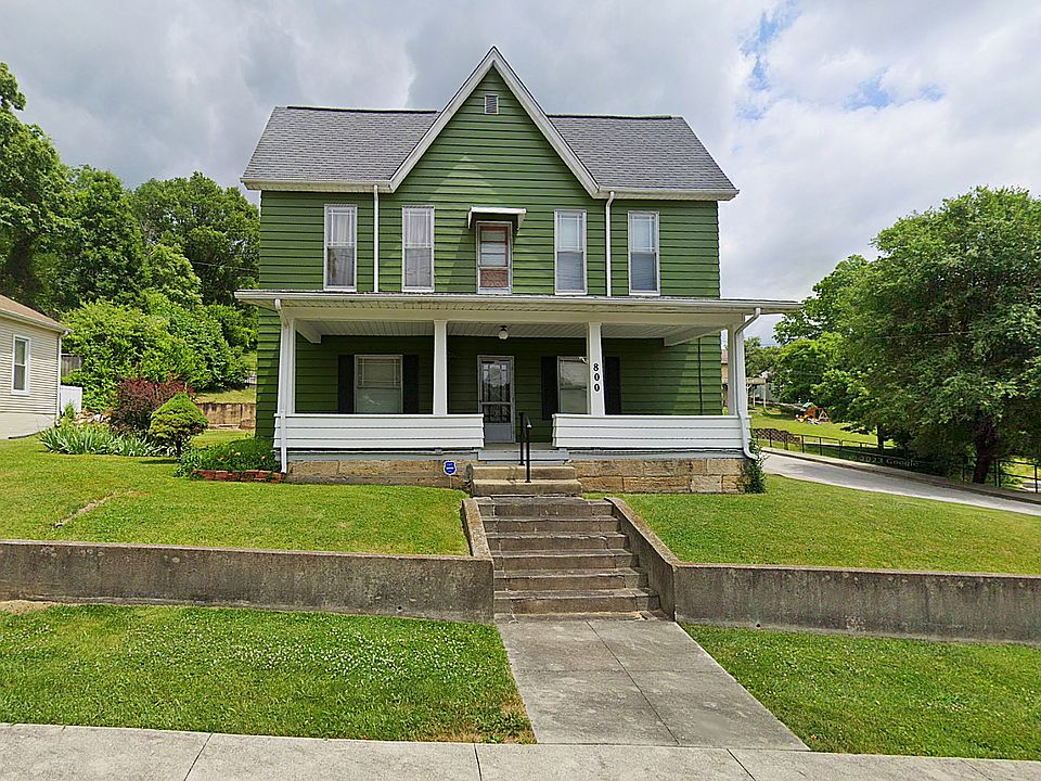 1st image of 800 N Elm St