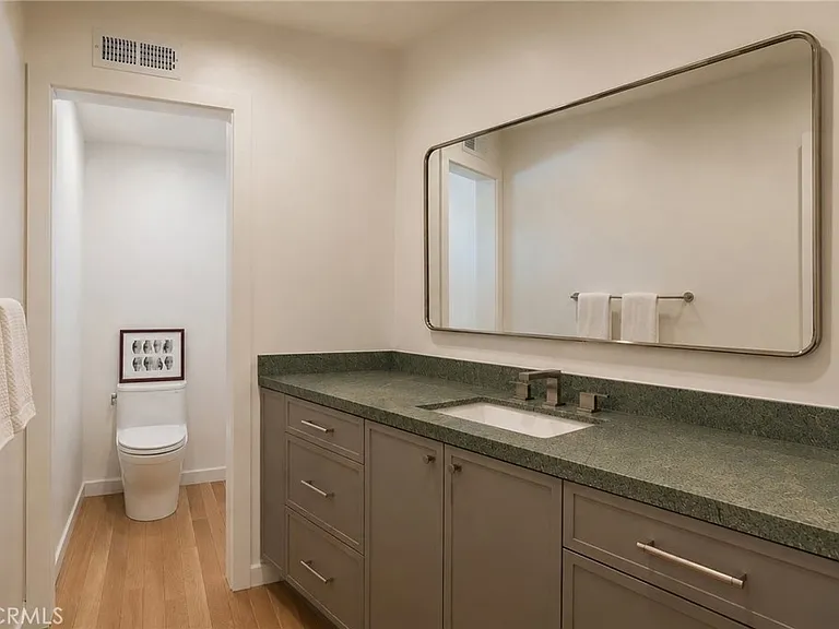 1310 J Lee Cir — Photo 20
