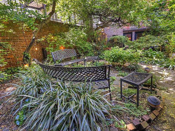 4th image of 349 W 22nd St #1/2