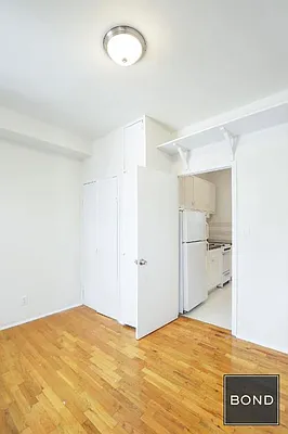 Rented by Bond New York | media 5