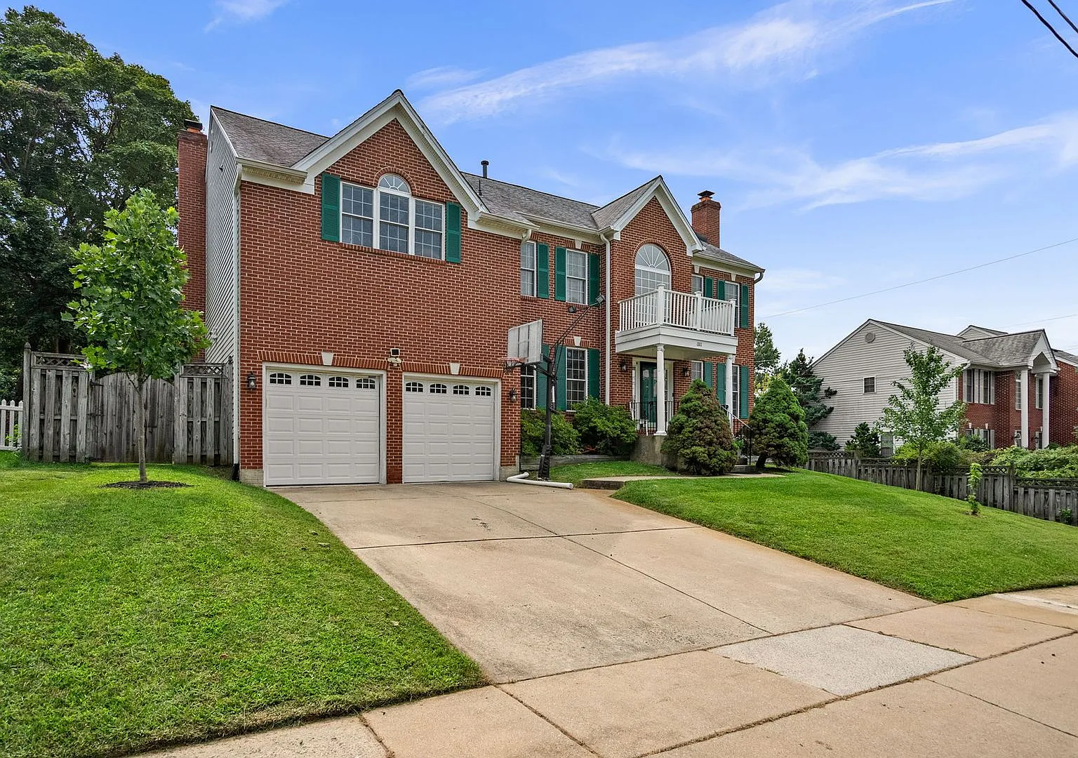 5 Bed 4.5 Bath - Silver Spring Colonial - Fenced Yard — Photo 2