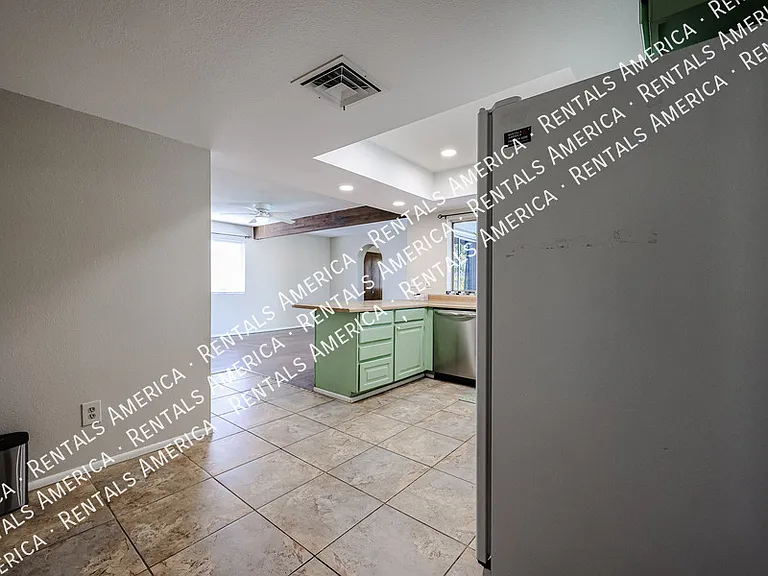 2466 W Onza Ave — Photo 31