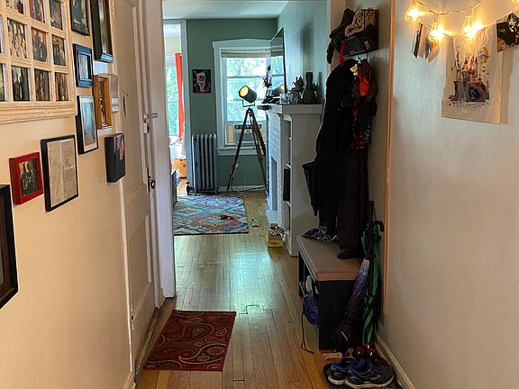 5th image of 2641 W Ainslie St #E3