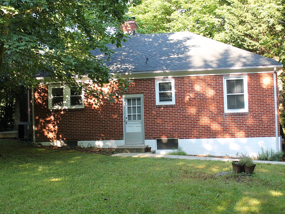 1st image of 500 Cranwell Cir