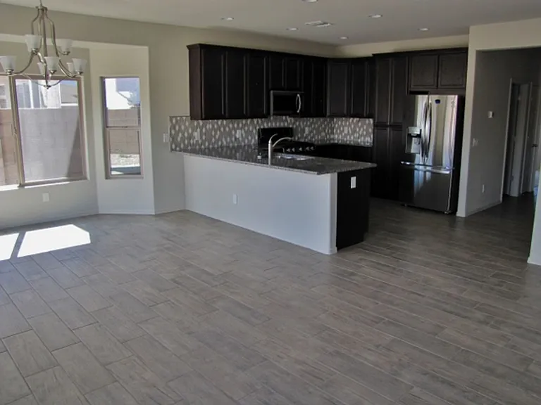 4312 Deanna Dr — Photo 11