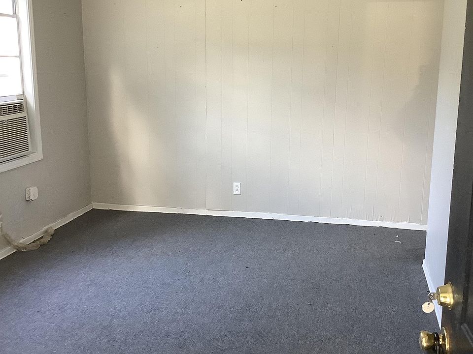 2nd image of 1009 S 10th St