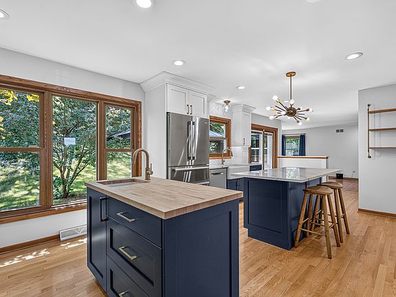 5th image of 7449 W Ute Ln