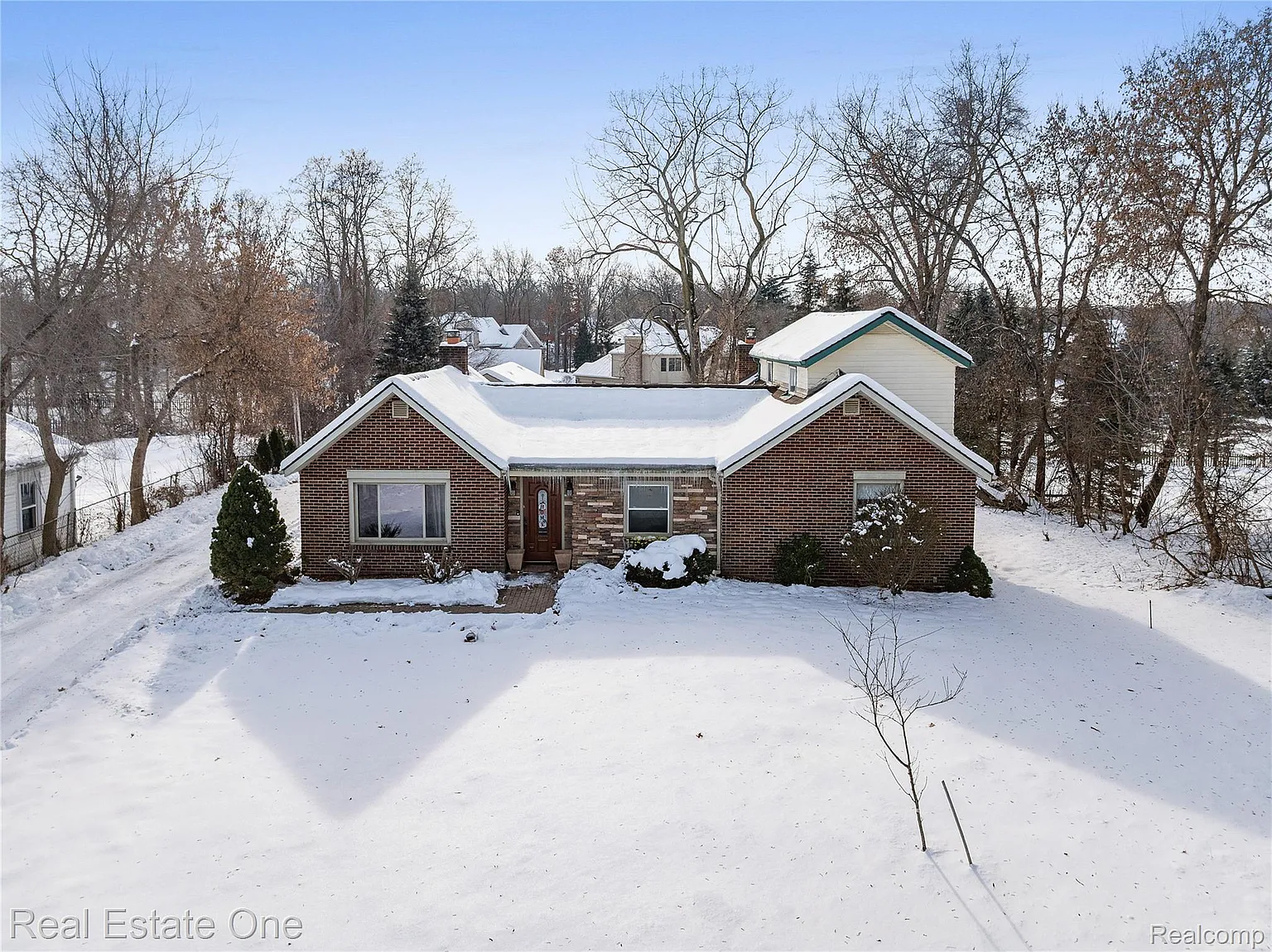 8202 Hyne Rd photo 1
