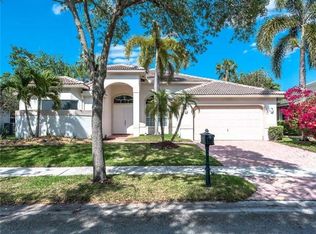 2713 Oakbrook Dr, Fort Lauderdale, FL 33332