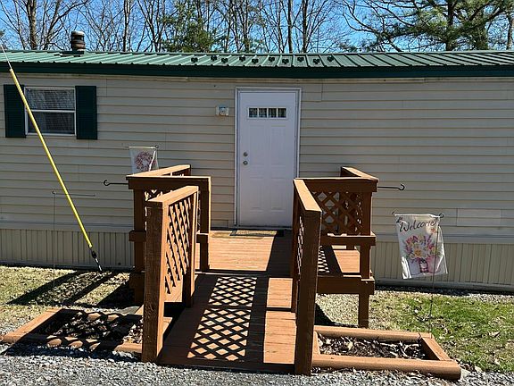 3rd image of 9587 Bark Ridge Rd