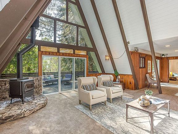 3rd image of 130 Fairmount Dr