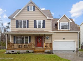 609 Riva Ridge Rd, Sneads Ferry, NC 28460