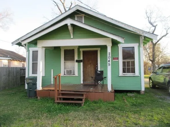 2045 Leight St, Beaumont, TX 77703