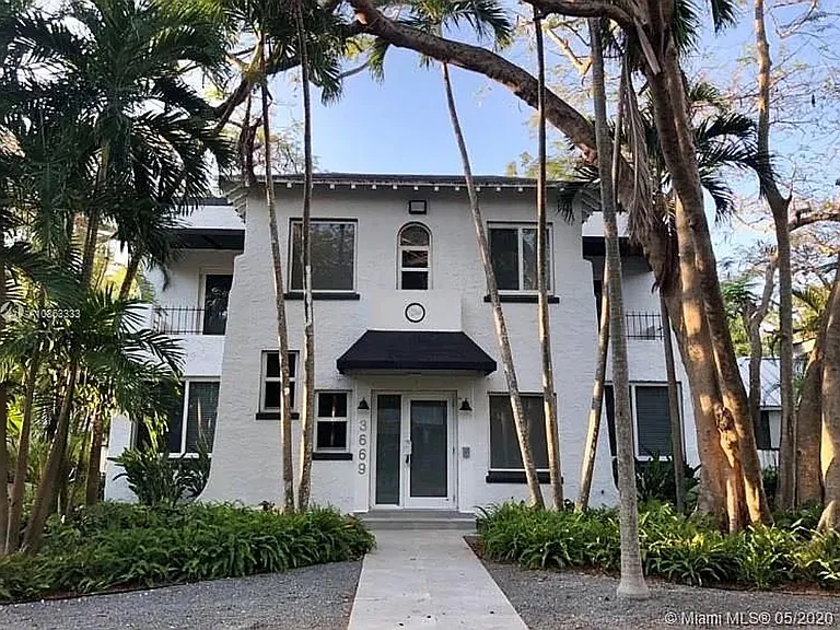 3661-3677 Poinciana Ave — Photo 10