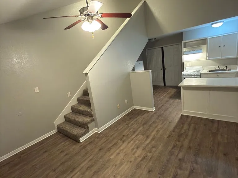 Lacy Loft — Photo 9