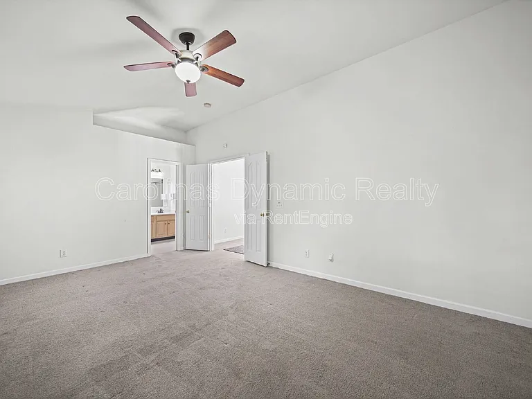 17059 Commons Creek Dr — Photo 18