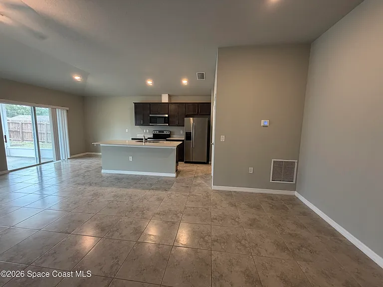 431 Brantley St SE — Photo 11