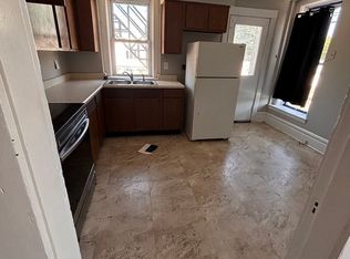 1 E High St #B, London, OH 43140