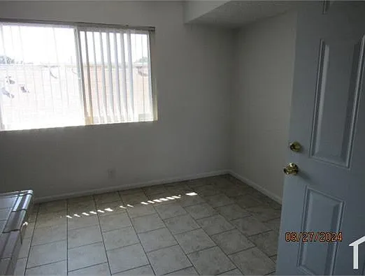 3458 W 67th St #4 — Photo 1