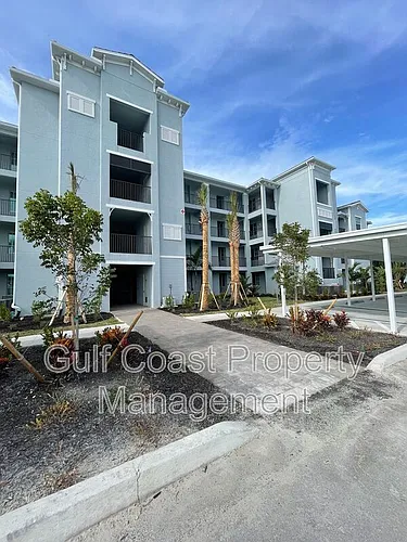 14191 Heritage Landing Blvd Photo 1