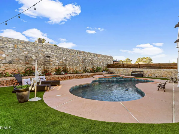 10819 Loma De Amor Ln, El Paso, TX 79934