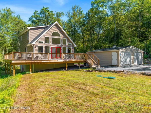 40 Mushroom Ln, Albrightsville, PA 18210