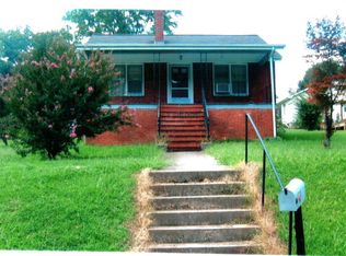 210 N 1st Ave, Mayodan, NC 27027