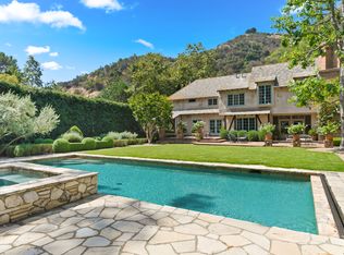 2562 Mandeville Canyon Rd, Los Angeles, CA 90049